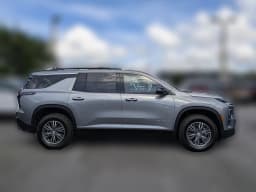 Chevrolet Traverse FWD LT 4dr 2027 — side view