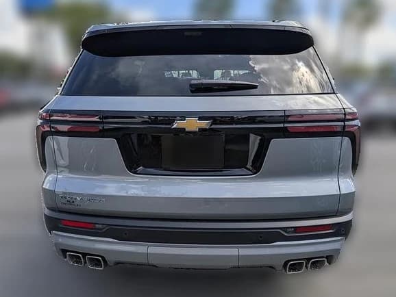 Chevrolet Traverse FWD LT 4dr 2027 — side view