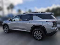 Chevrolet Traverse FWD LT 4dr 2027 — side view