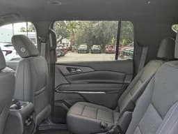Chevrolet Traverse FWD LT 4dr 2027 — side view