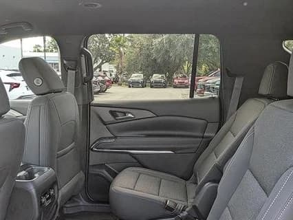 Chevrolet Traverse FWD LT 4dr 2027 — side view