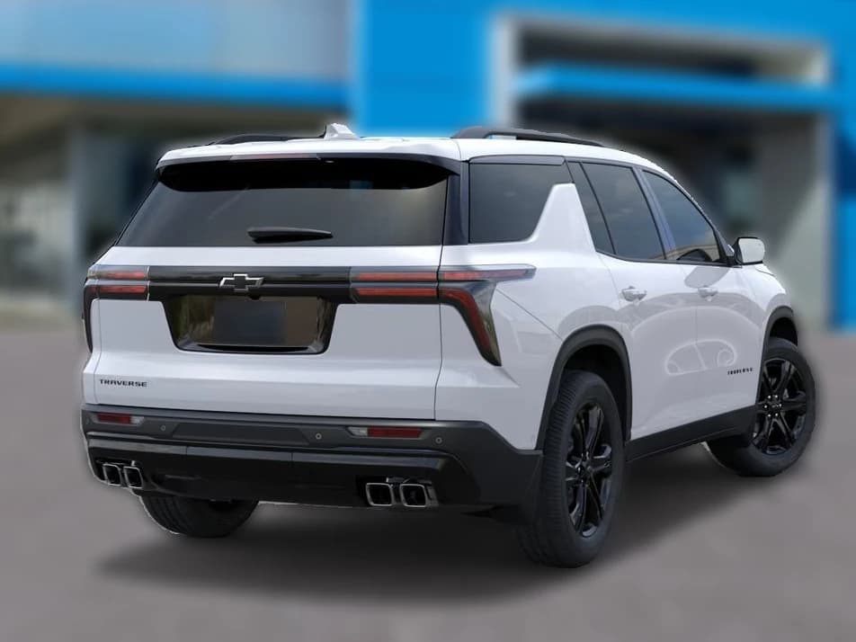 Chevrolet Traverse FWD LT 4dr 2027 — side view