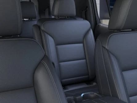 Chevrolet Traverse FWD LT 4dr 2027 — side view