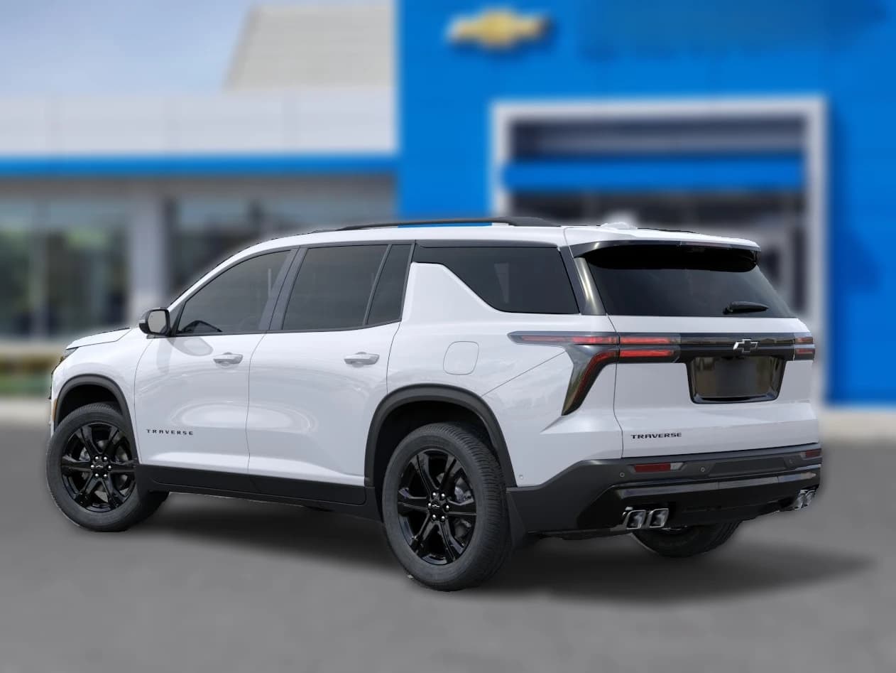 Chevrolet Traverse FWD LT 4dr 2027 — side view