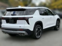 Chevrolet Traverse FWD LT 4dr 2027 — side view