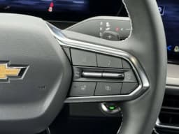 Chevrolet Traverse FWD LT 4dr 2027 — side view