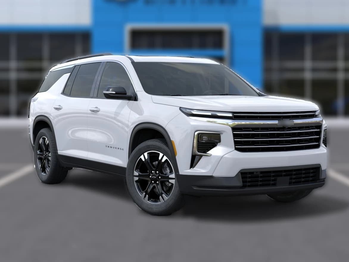 Chevrolet Traverse FWD LT 4dr 2027 — side view