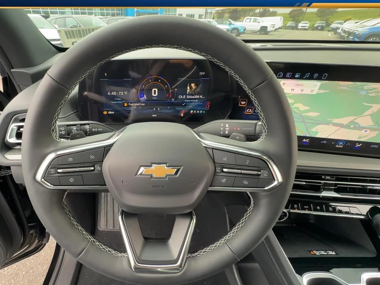 Chevrolet Traverse FWD LT 4dr 2027 — side view