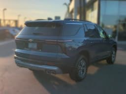 Chevrolet Traverse FWD LT 4dr 2026 — side view