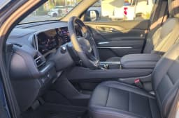 Chevrolet Traverse FWD LT 4dr 2026 — side view
