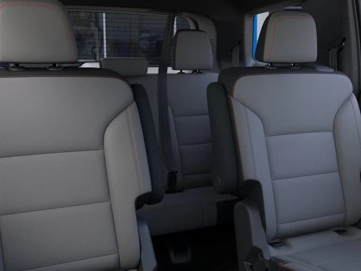 Chevrolet Traverse FWD LT 4dr 2027 — side view