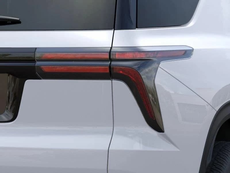 Chevrolet Traverse FWD LT 4dr 2026 — side view