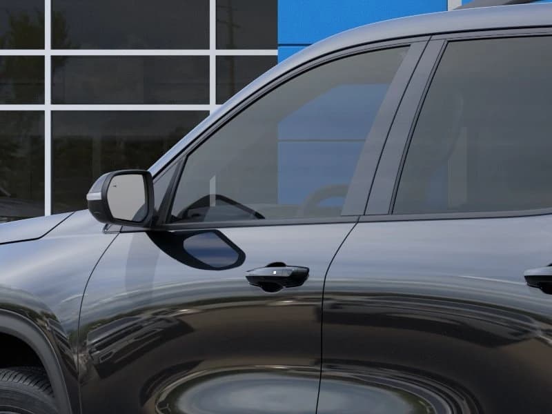 Chevrolet Traverse FWD LT 4dr 2027 — side view