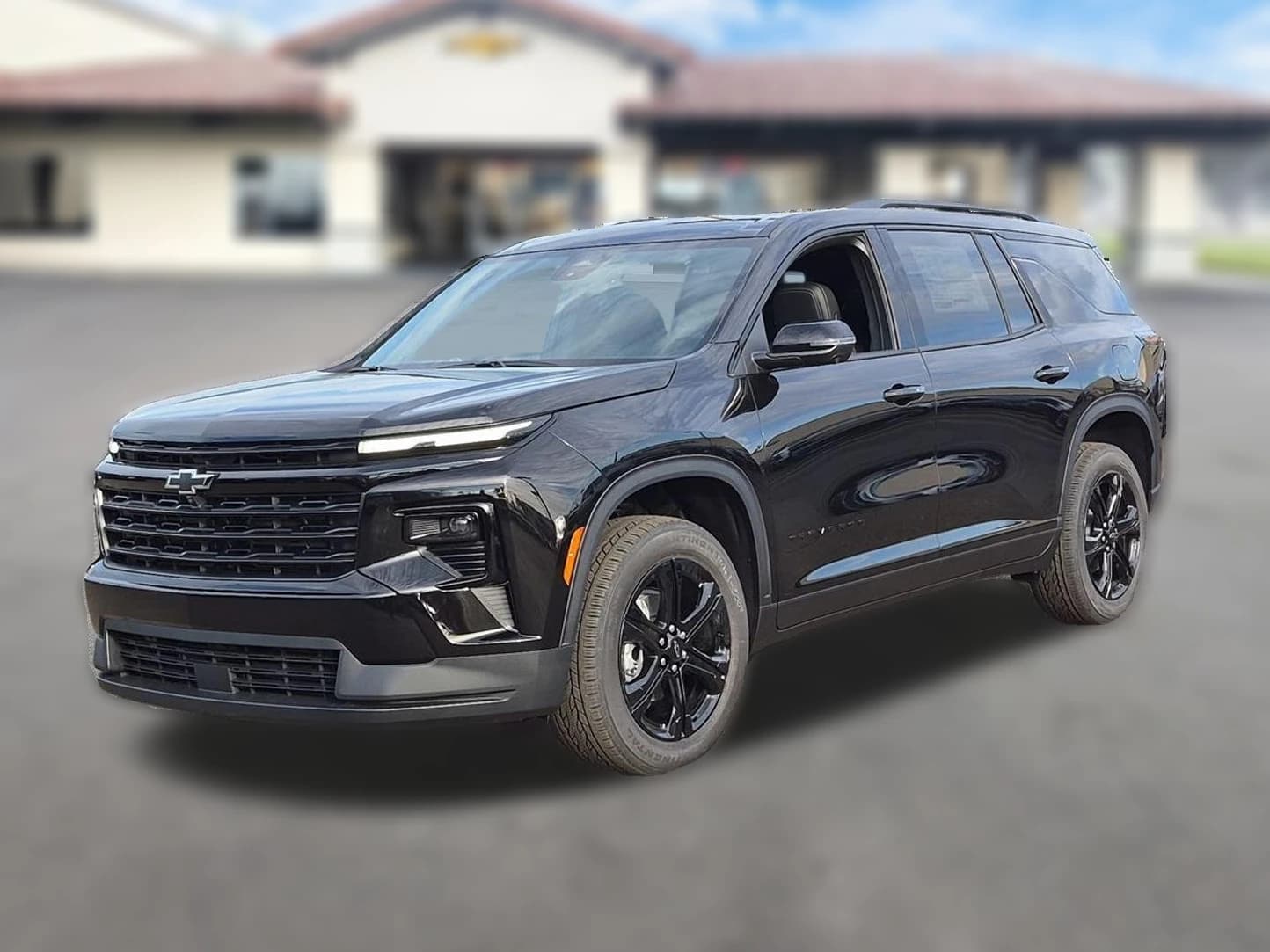 Chevrolet Traverse FWD LT 4dr 2027 — side view