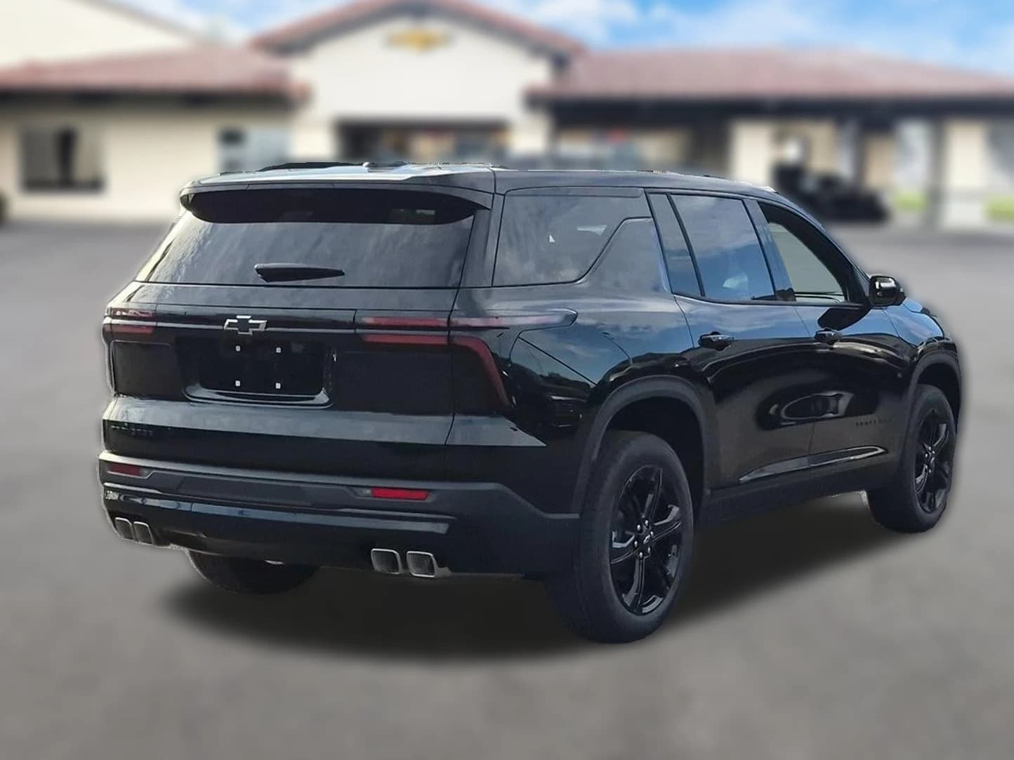 Chevrolet Traverse FWD LT 4dr 2027 — side view