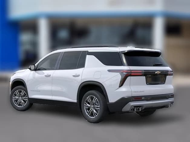 Chevrolet Traverse FWD LT 4dr 2027 — side view