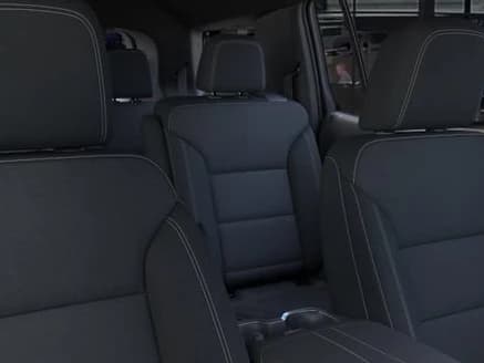 Chevrolet Traverse FWD LT 4dr 2027 — side view