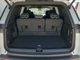 Chevrolet Traverse FWD LT 4dr 2026 — side view