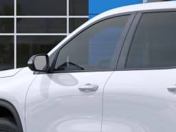 Chevrolet Traverse FWD LT 4dr 2026 — side view