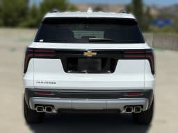 Chevrolet Traverse FWD LT 4dr 2027 — side view