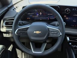 Chevrolet Traverse FWD LT 4dr 2027 — side view