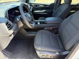Chevrolet Traverse FWD LT 4dr 2027 — side view