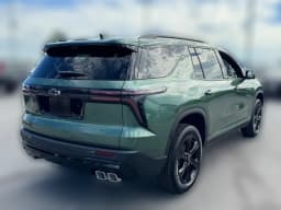 Chevrolet Traverse FWD LT 4dr 2027 — side view