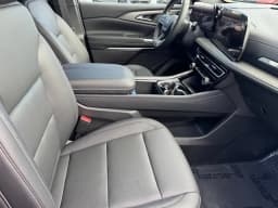 Chevrolet Traverse FWD LT 4dr 2027 — side view