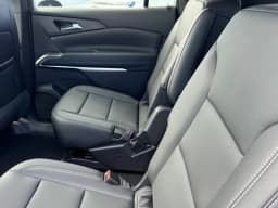 Chevrolet Traverse FWD LT 4dr 2027 — side view