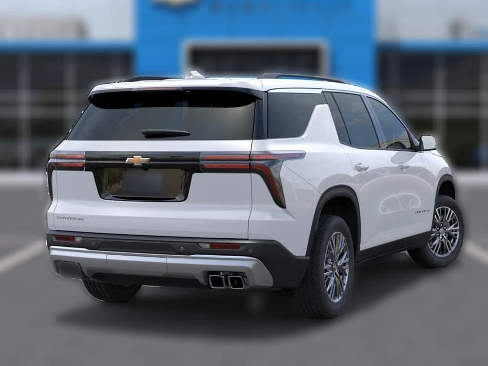 Chevrolet Traverse FWD LT 4dr 2027 — side view