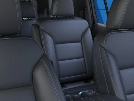 Chevrolet Traverse FWD LT 4dr 2027 — side view