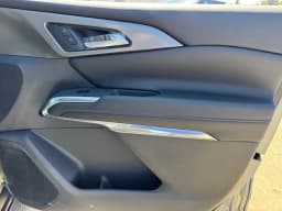 Chevrolet Traverse FWD LT 4dr 2027 — side view