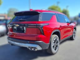 Chevrolet Traverse FWD LT 4dr 2027 — side view