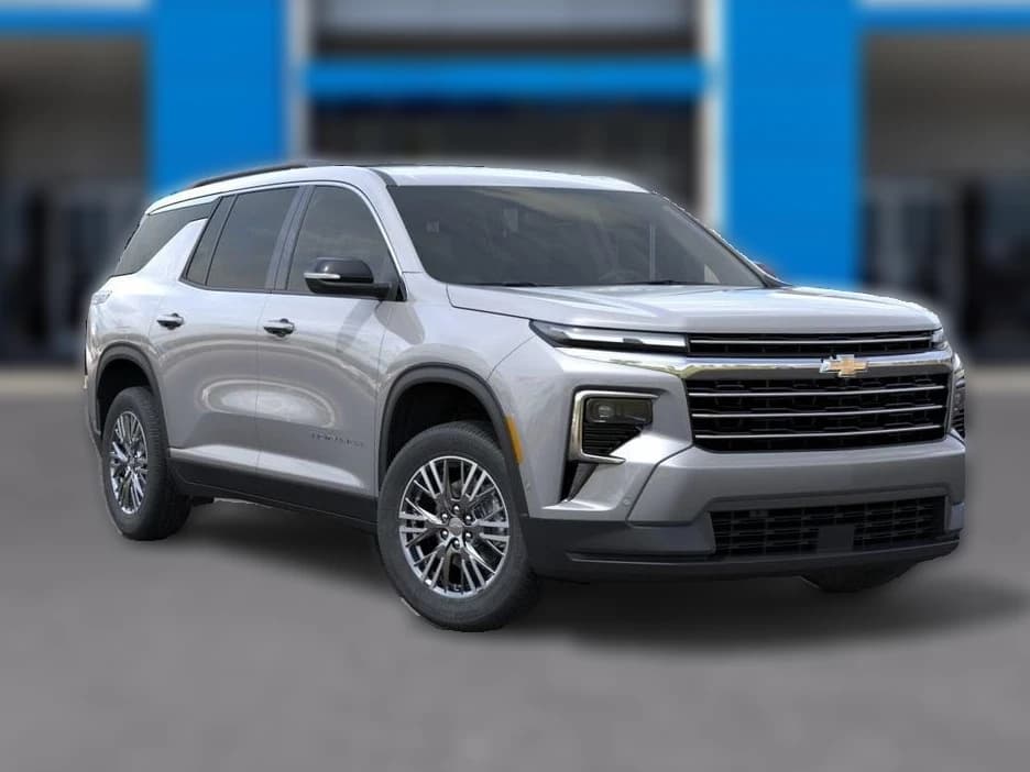 Chevrolet Traverse FWD LT 4dr 2027 — side view