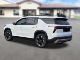 Chevrolet Traverse FWD LT 4dr 2027 — side view
