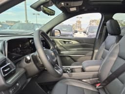 Chevrolet Traverse FWD LT 4dr 2027 — side view