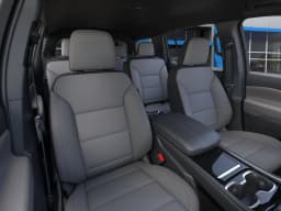 Chevrolet Traverse FWD LT 4dr 2026 — side view