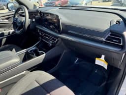 Chevrolet Traverse FWD LT 4dr 2027 — side view