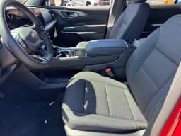 Chevrolet Traverse FWD LT 4dr 2027 — side view