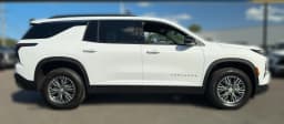 Chevrolet Traverse FWD LT 4dr 2027 — side view