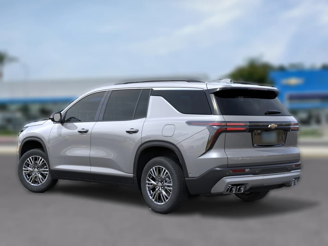 Chevrolet Traverse FWD LT 4dr 2027 — side view