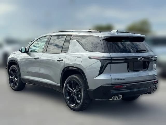 Chevrolet Traverse FWD RS 4dr 2027 — side view