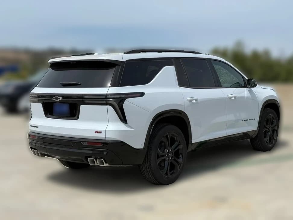 Chevrolet Traverse FWD RS 4dr 2027 — side view