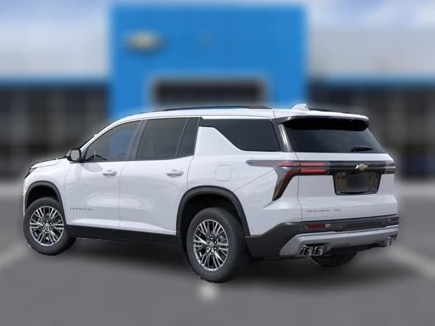 Chevrolet Traverse AWD LT 4dr 2027 — side view
