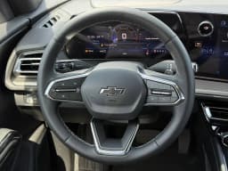 Chevrolet Traverse AWD LT 4dr 2026 — side view