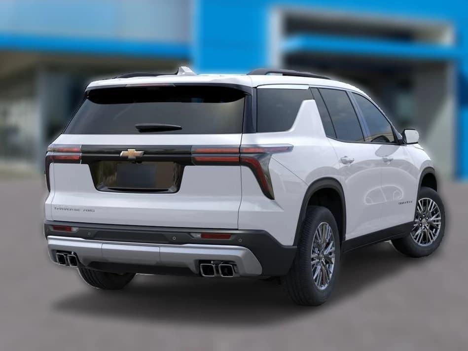 Chevrolet Traverse AWD LT 4dr 2026 — side view