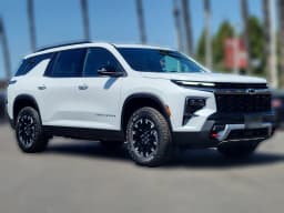 Chevrolet Traverse AWD Z71 4dr 2026 — side view