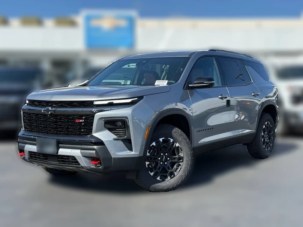 Chevrolet Traverse AWD Z71 4dr 2027 — side view