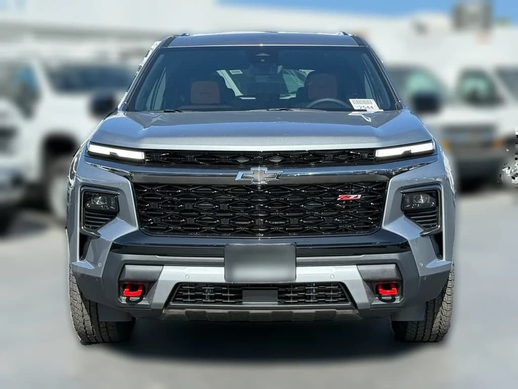 Chevrolet Traverse AWD Z71 4dr 2027 — side view