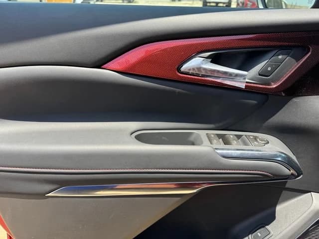 Chevrolet Traverse AWD Z71 4dr 2026 — side view